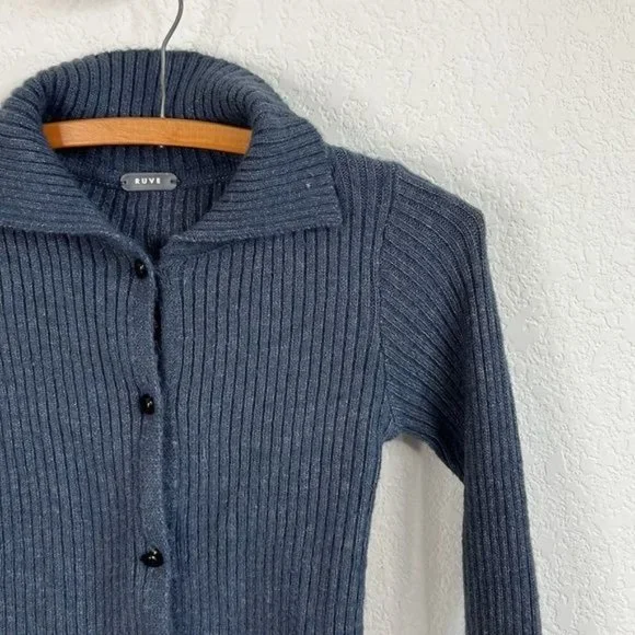 RUVE Cream Retro Ribbed Cropped Sweater - Picture 1 of 6